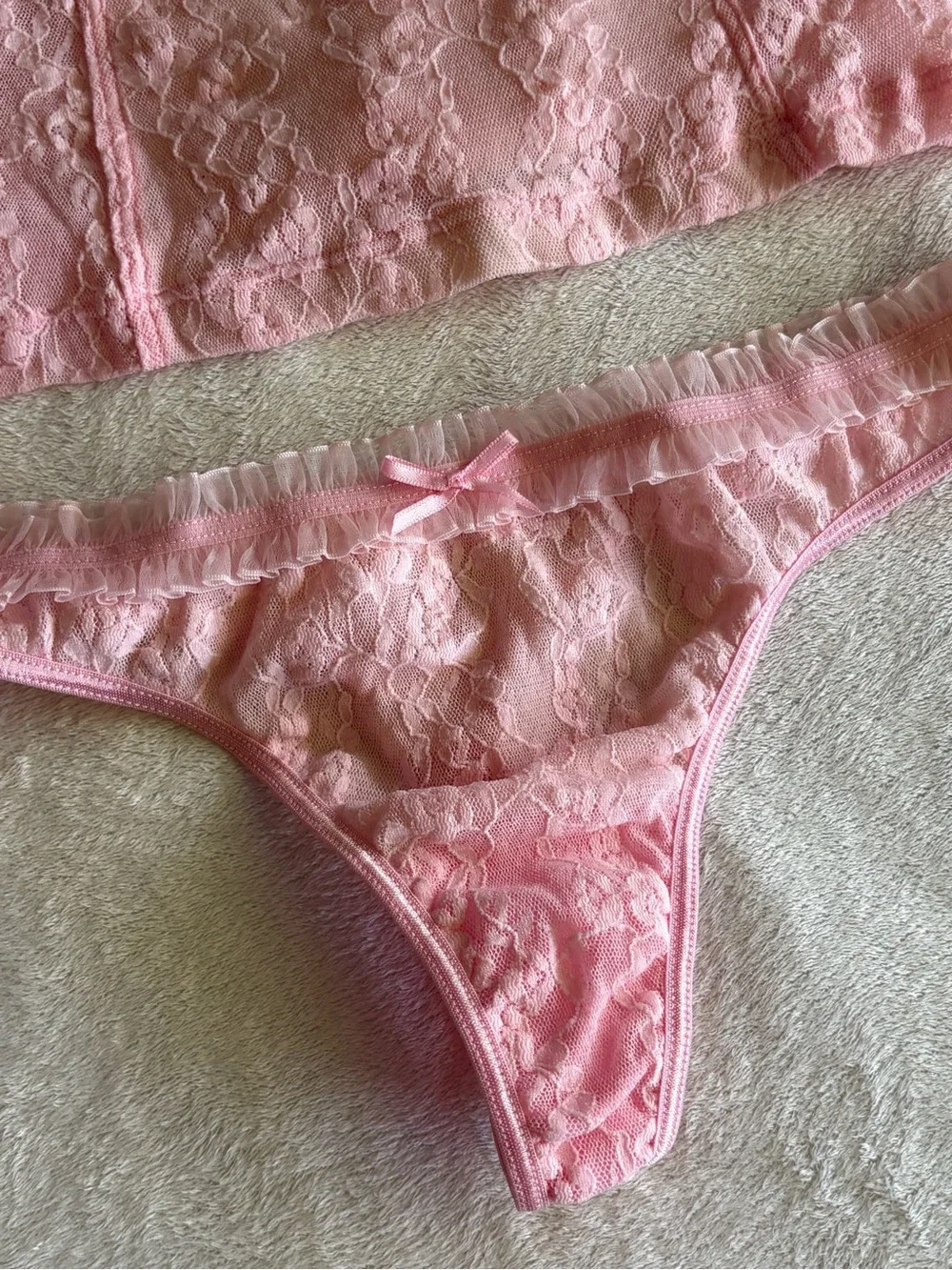 Victoria Secret Bustier AND panty ASO Sydney Carlson Size M Baby‎ Pink Lace Y2K